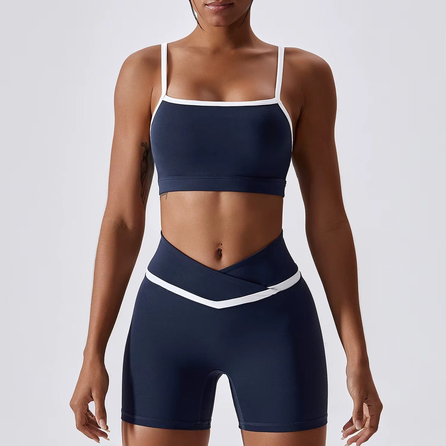 Nalya Flex – Ensemble short sport femme seconde peau